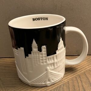 2012 Starbucks Boston collector series 3D Black and White Mug